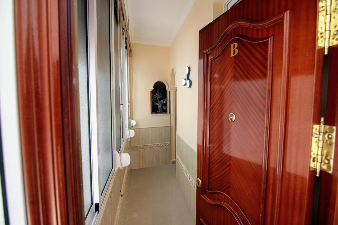 Apartamento Serafin De La Caleta كاديز المظهر الخارجي الصورة
